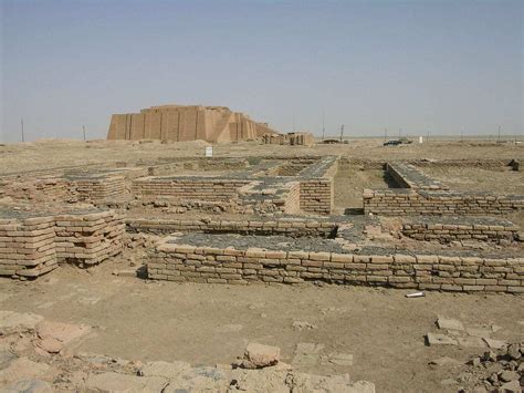 Word Hike An ancient city in southern Mesopotamia (now in Iraq) .